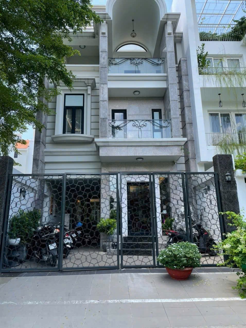 Cho thuê Biệt thự Phường Thảo Điền, Quận 2, Diện tích 200m², Giá 085 Triệu/tháng 4