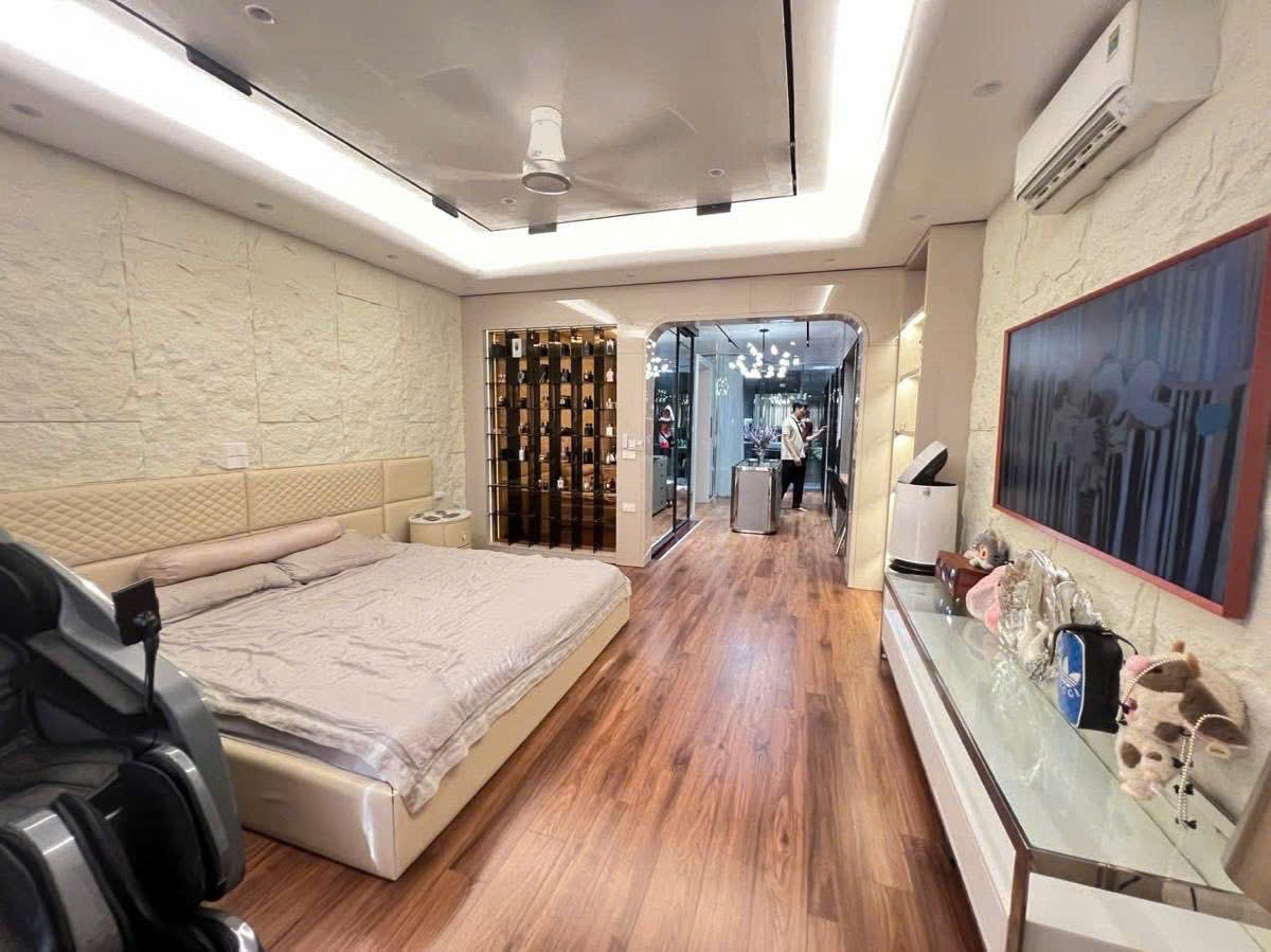 Chỉ 23 tỷ có nhà 7T thang máy ô tô 7 chỗ vào nhà phố Nguyễn Đức Cảnh. 3