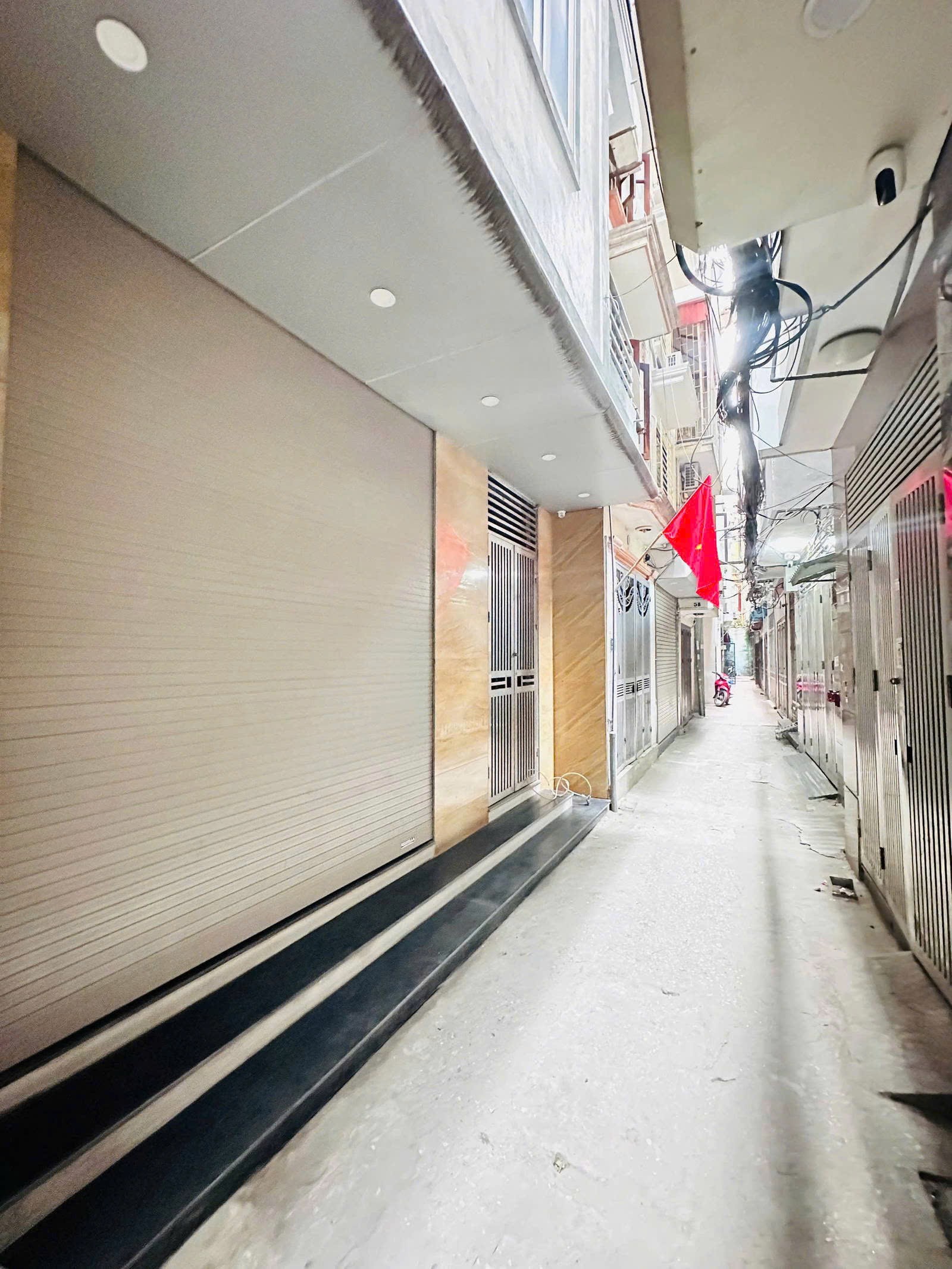 BÁN NHÀ CẦU GIẤY – 46m² – 4 TẦNG – MT 5.2m – NGÕ 3 GÁC – 11.6 TỶ