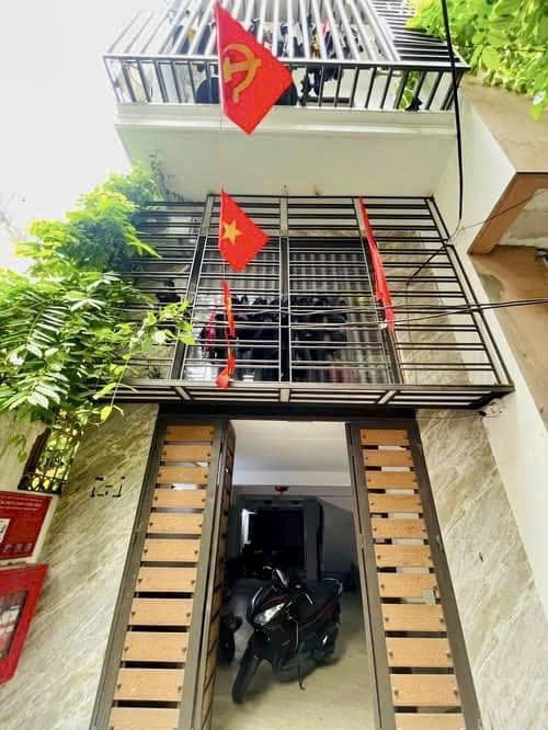 Cần bán Nhà mặt tiền đường Thái Thịnh, Phường Thịnh Quang, Diện tích 75m², Giá 15 Tỷ