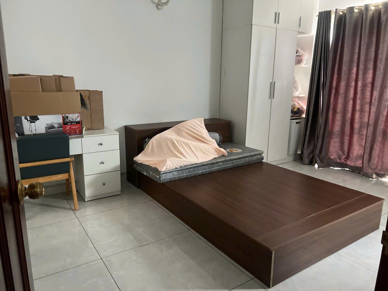Cần bán Nhà mặt tiền Phường Phú Hữu, Quận 9, Diện tích 150m², Giá 018 Tỷ