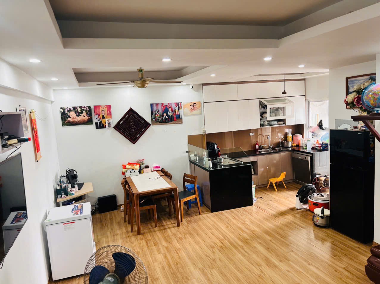 CHÍNH CHỦ BÁN CHCC TẠI TRUNG TÂM KĐT XA LA  HÀ ĐÔNG 99,5 M2, ĐỂ LẠI TOÀN BỘ NỘI THẤT, NHỈNH 4 TỶ