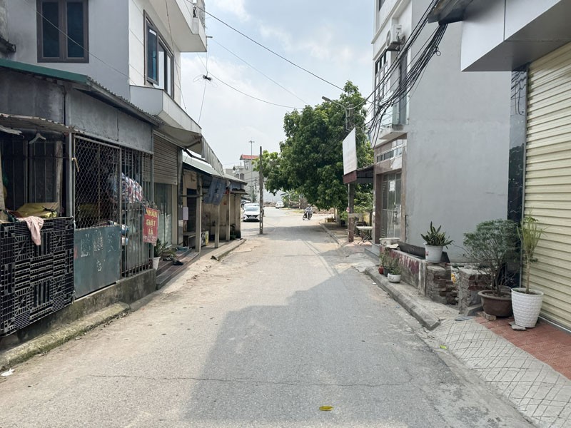 Đất thổ cư xóm 4 Đông Dư - DT: 59,1m2 - Vị trí kinh doanh đỉnh, gần hồ, trường, chợ 3