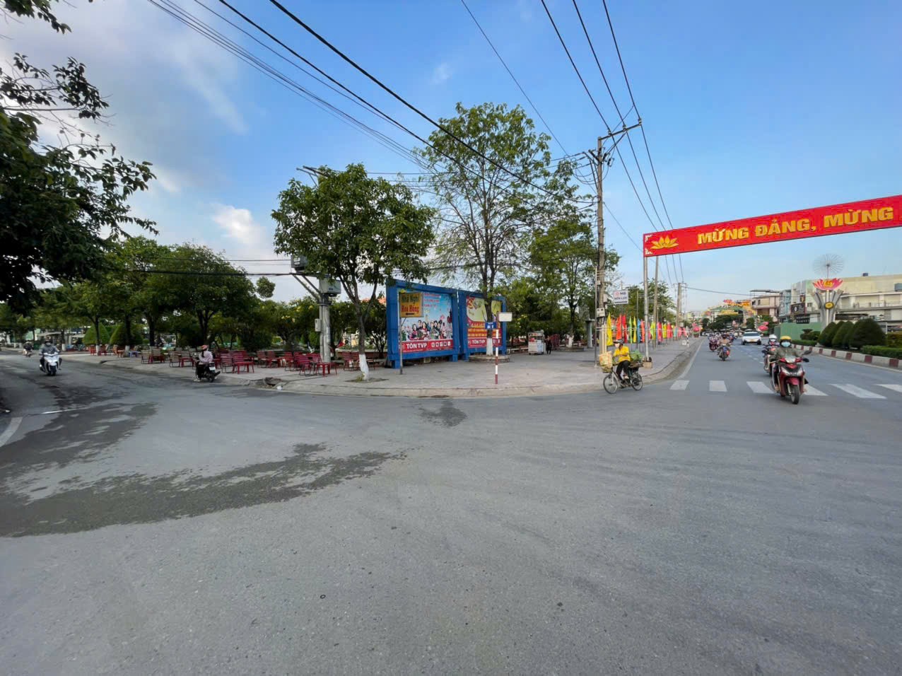 Nhà kho 2 mt xã Thanh Phú, huyện Bến Lức tổng dt 1234m2 giá 18,48 tỷ