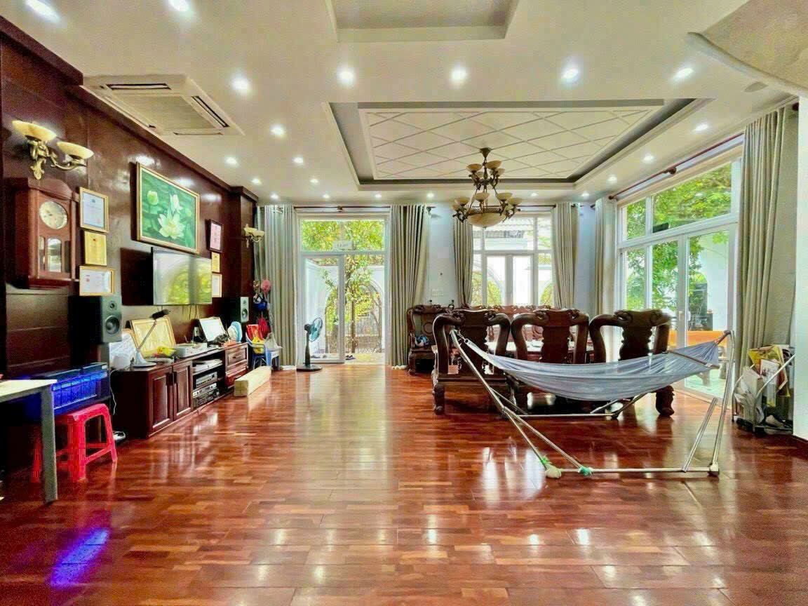 Cần bán Nhà mặt tiền Phường Hiệp Bình Chánh, Thủ Đức, Diện tích 246m², Giá 32 Tỷ 2