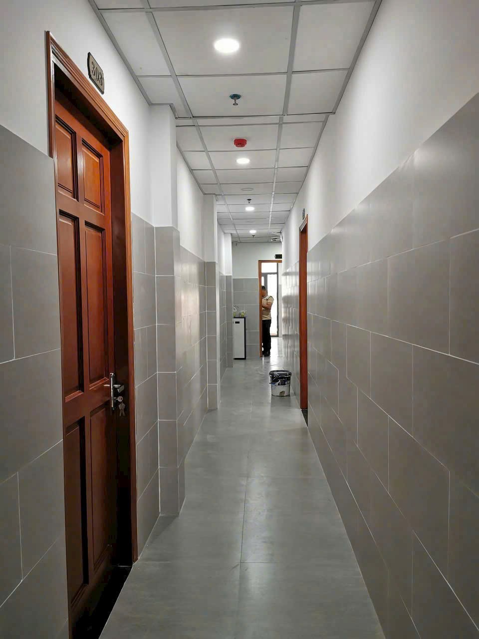 Nhà trọ cao cấp 27 phòng mt đường Đặng Thế Phong, p Tân Sơn Nhì, Tân Phú dt 209m2 giá 31 tỷ