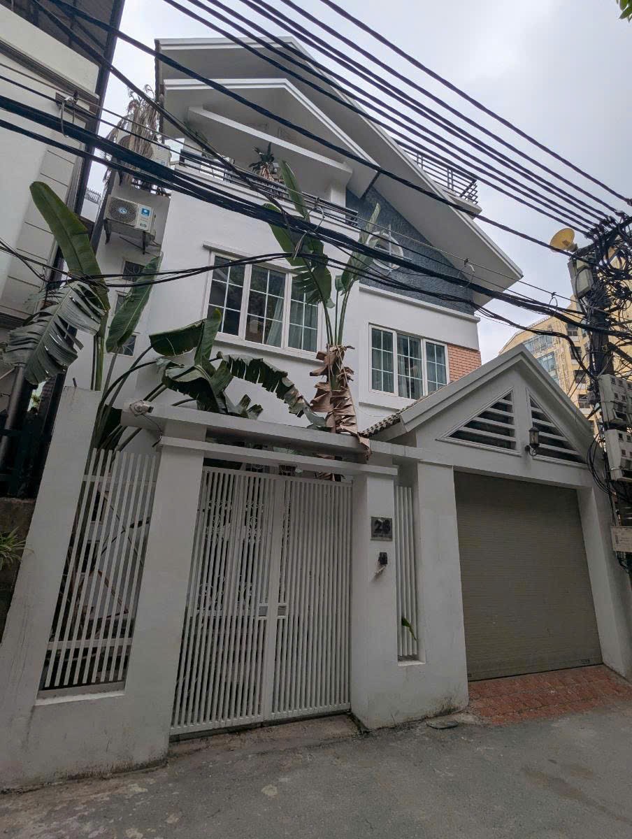 Cần bán Biệt thự đường Âu Cơ, Phường Quảng An, Diện tích 90m², Giá 31.5 Tỷ