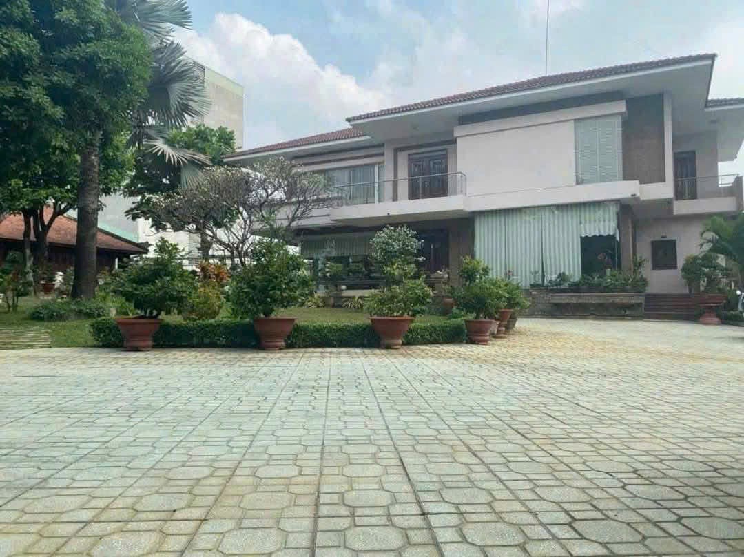 BÁN ĐẤT (19.5x45) TẶNG BIỆT THỰ SÂN VƯỜN VIP – HÀ HUY GIÁP – GIÁ CHỈ 42 TỶ 2