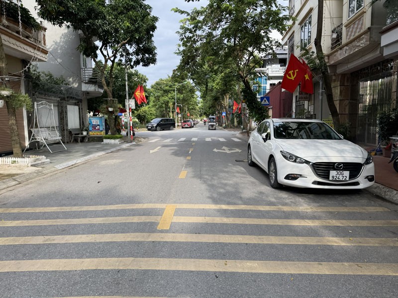 Bán nhà cấp 4 Phố Quán Tình, Giang Biên: 63,4m2, khổ đất đẹp, cách Hồ 30m - Sống Xanh An Lành! 3