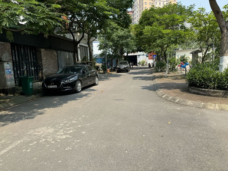 Bán Đất Giang Biên Chếch Vườn Hoa: 72,67m2, mặt tiền đẹp, cạnh Trường Chợ, tiện ích bạt ngàn 2
