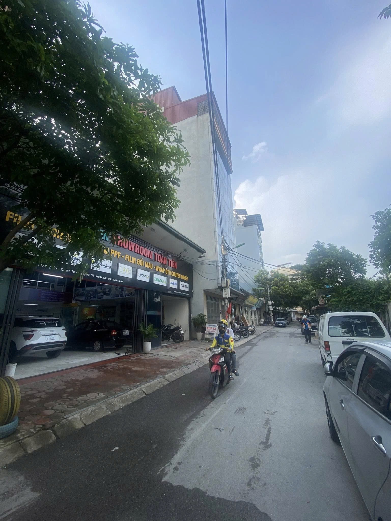 BÁN NHÀ PHỐ LÊ QUANG ĐẠO, NAM TỪ LIÊM, Ô TÔ,  ĐẦU TƯ TỐT, DT 140M2 * MT 12.2M * GIÁ 41 TỶ 3