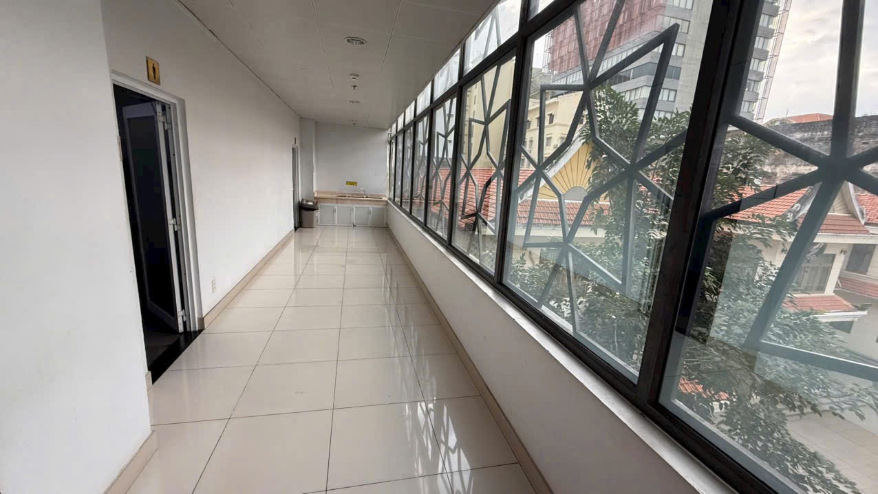 Cho thuê Văn phòng Quận 1, Hồ Chí Minh, Diện tích 1600m², Giá Thương lượng 4