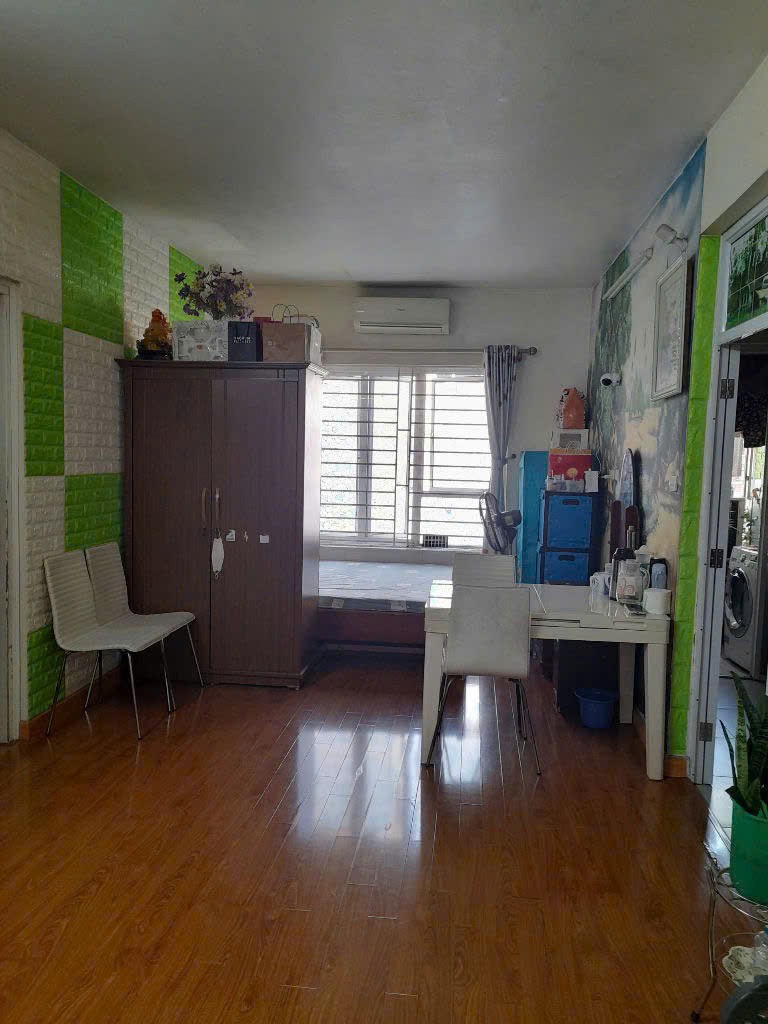 Chỉ 1.9 tỷ có ngay căn CC Đặng Xá, Tầng trung view thoáng. LH: 0379483926 3