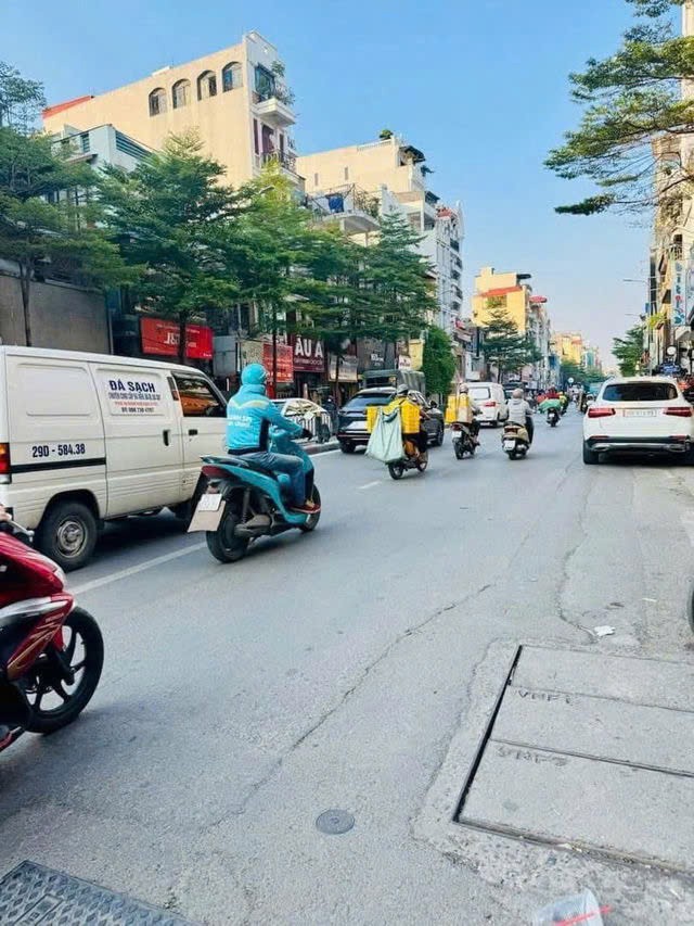 NHÀ MỚI TÔN ĐỨC THẮNG - ĐỐNG ĐA FULL NỘI THẤT 35M2, 5 tầng, mặt tiền 5.2m,7.6 tỷ. 3