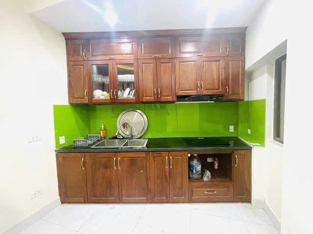 NHÀ ĐẸP NGÕ NÔNG GẦN PHỐ 51m2,X 3 tầng, mặt tiền 8.4m,7.95 tỷ, Thái Thịnh-Đống Đa. 2