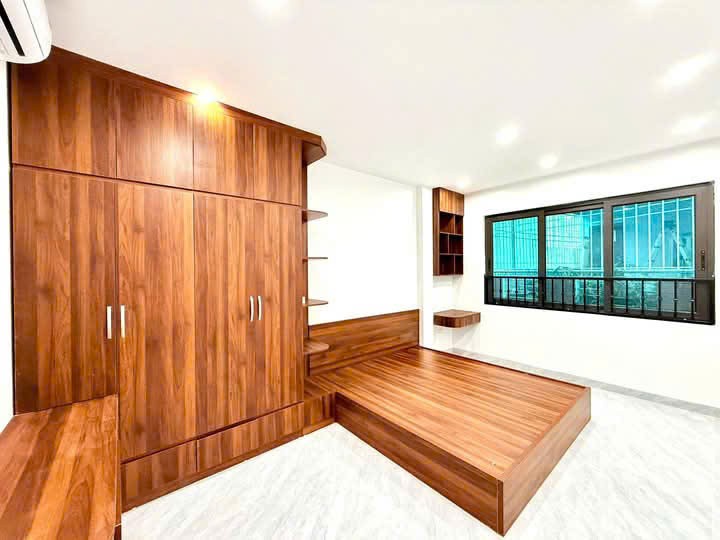 CHÍNH CHỦ CẦN BÁN NHÀ 45M GIÁ 12 TỶ , KHƯƠNG HẠ THANH XUÂN Ô TÔ VÀO NHÀ KINH DOANH 4