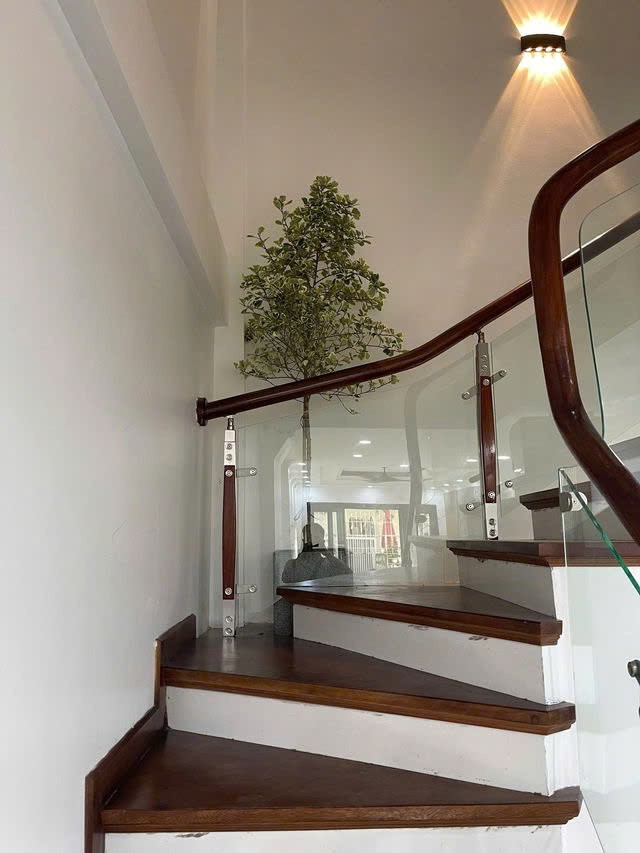 BÁN NHÀ ĐẸP ĐỦ NỘI THẤT NGÕ BA GÁC Thạch Bàn-Long Biên  40m2,X 5 tầng,8.1 tỷ. 4