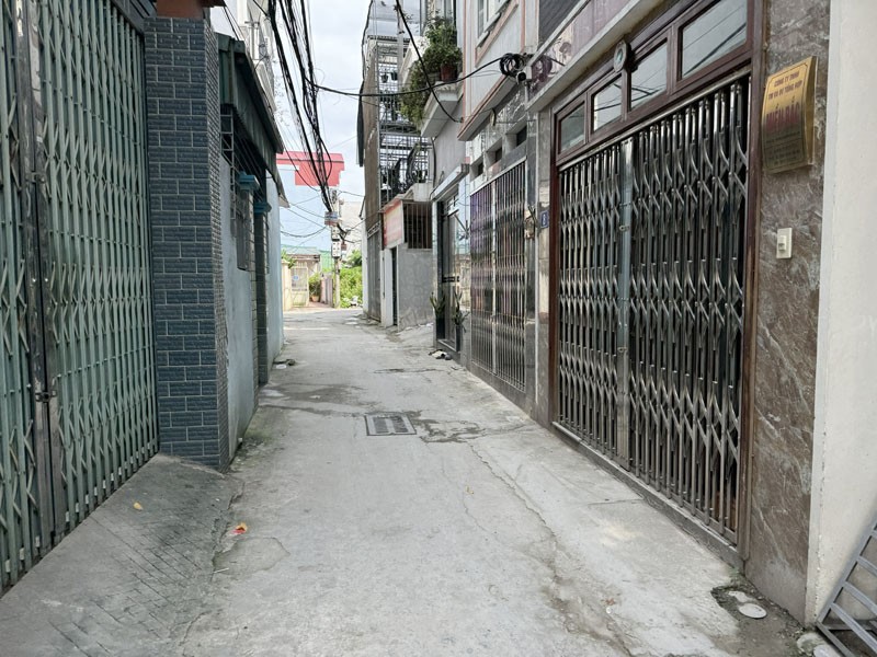 Đầu Tư An Toàn - DT: 44,7m2 nhà cấp 4 ngõ 197/80 Phúc Lợi. Ngõ thông, nở hậu, gần chợ 2