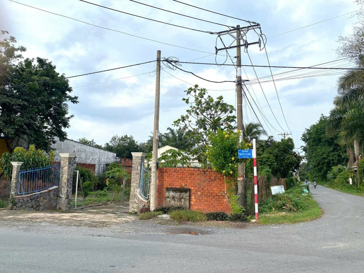 5000m2 đất góc 2 mặt tiền đường Nguyễn Thị Rành, xã Nhuận Đức giá 30 tỷ 6