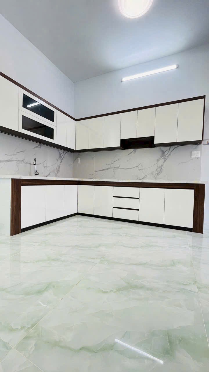 Nhà hẻm thị trấn Đức Hòa dt 130m2 1 lầu 3pn 3wc giá 2,6 tỷ 6