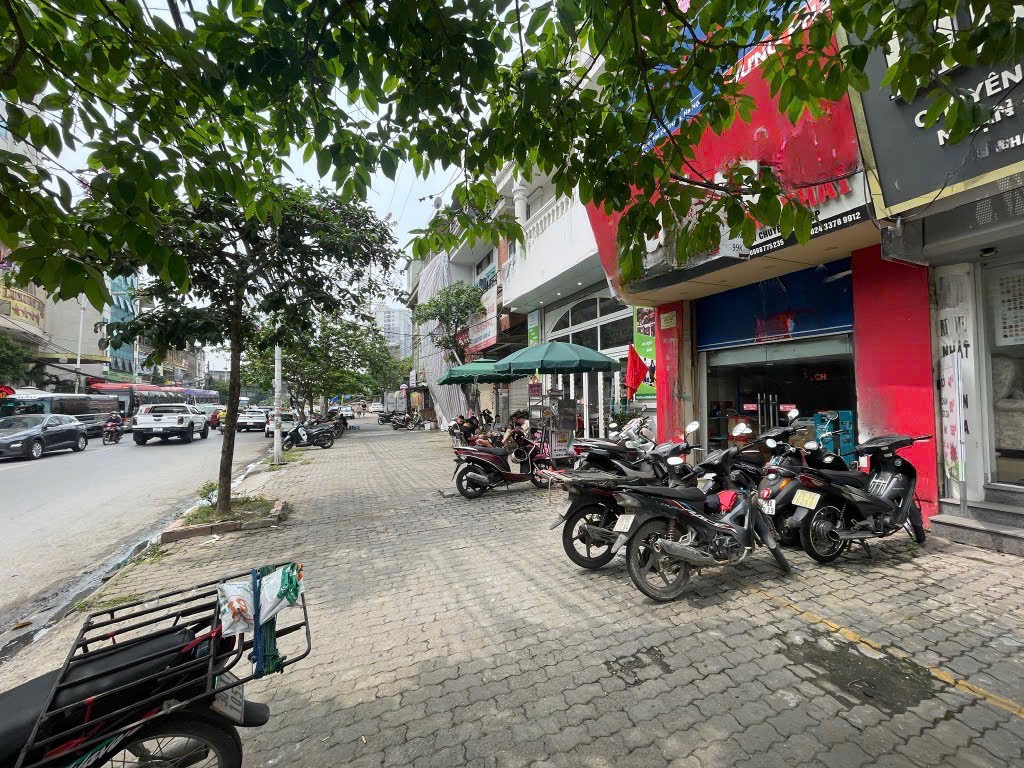 Bán Nhà Mặt Phố Minh Khai 55m 5 Tầng Vỉa Hè Đá Bóng Quy Hoạch Ổn Định 2
