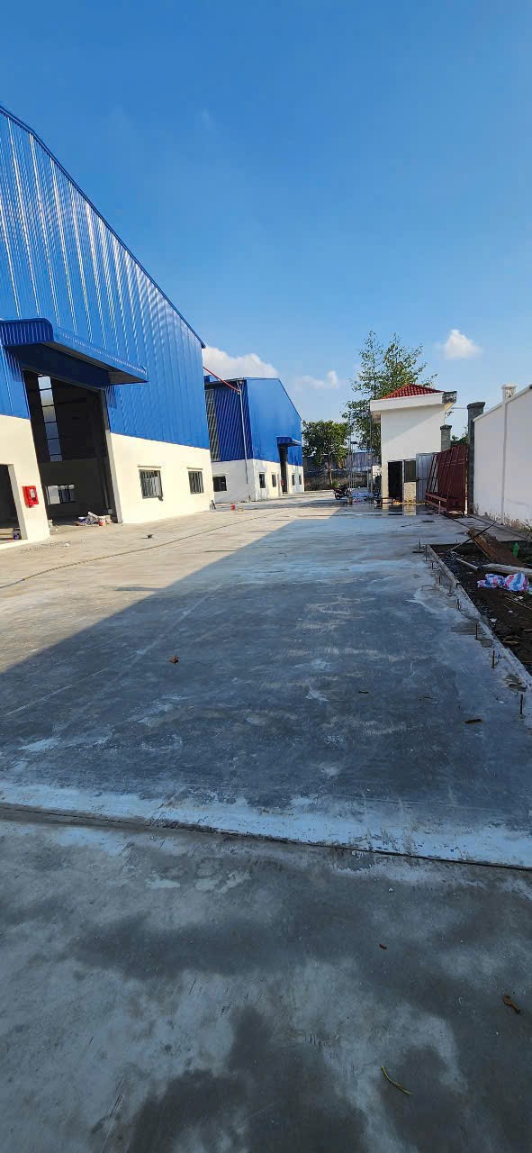 Nhà xưởng cho thuê ở xã Đức Hòa Hạ, Đức Hòa, dtxd 4465m2 giá 450tr/ tháng 2