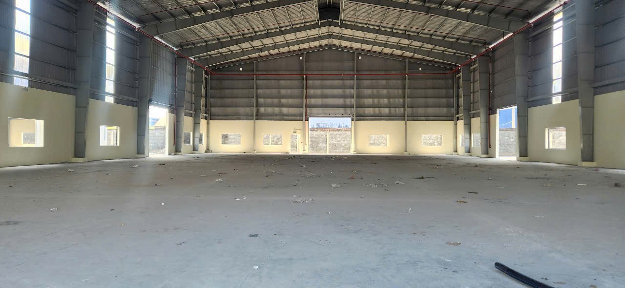 Nhà xưởng cho thuê ở xã Đức Hòa Hạ, Đức Hòa, dtxd 4465m2 giá 450tr/ tháng 4