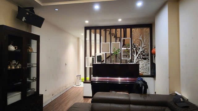 NHÀ ĐẸP XÂY KIÊN CỐ NGÕ THÔNG RỘNG Ngọc Thụy 44m2,X  4 tầng, mặt tiền  3.8m, 8.2 tỷ Long Biên. 2