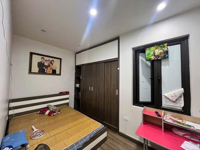 NAHF ĐẸP DÂN XÂY KIÊN CỐ Phố Nguyễn Văn Cừ 40m2,X  4 tầng, mặt tiền 4m,9.5 tỷ Long Biên. 3
