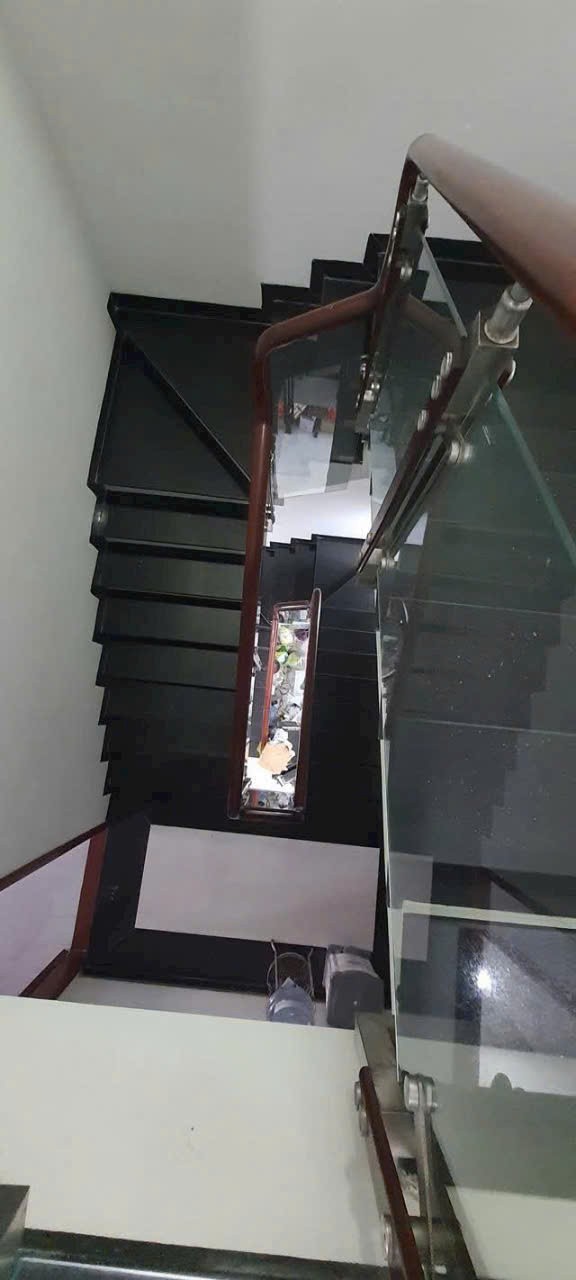 BÁN NHÀ 1 TRỆT 3 LẦU (7x18) ĐƯỜNG 8M THÔNG – GẦN TÔ KÝ, CHỢ BA BẦU 5