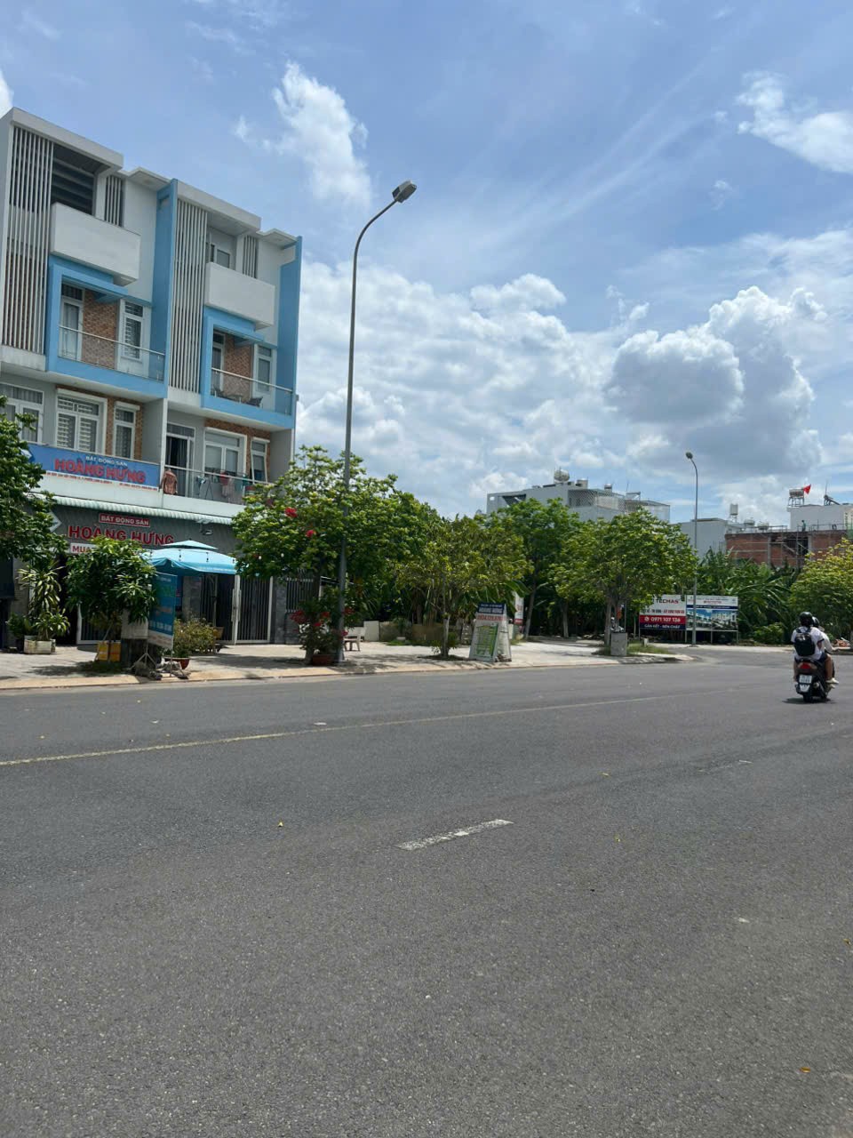 Cho thuê Nhà mặt tiền Phường Phước Long B, Quận 9, Diện tích 100m², Giá 27 Triệu/tháng