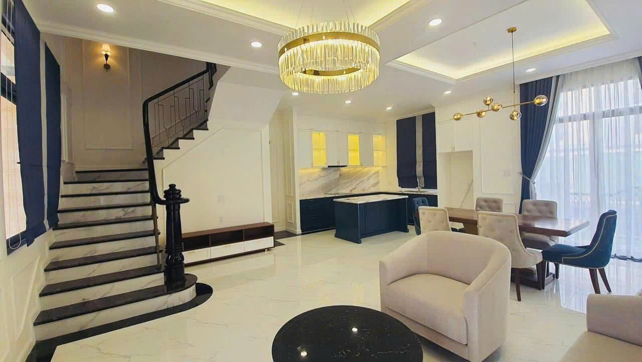 Cần bán Biệt thự Phường Phú Hữu, Quận 9, Diện tích 203m², Giá Thương lượng 9