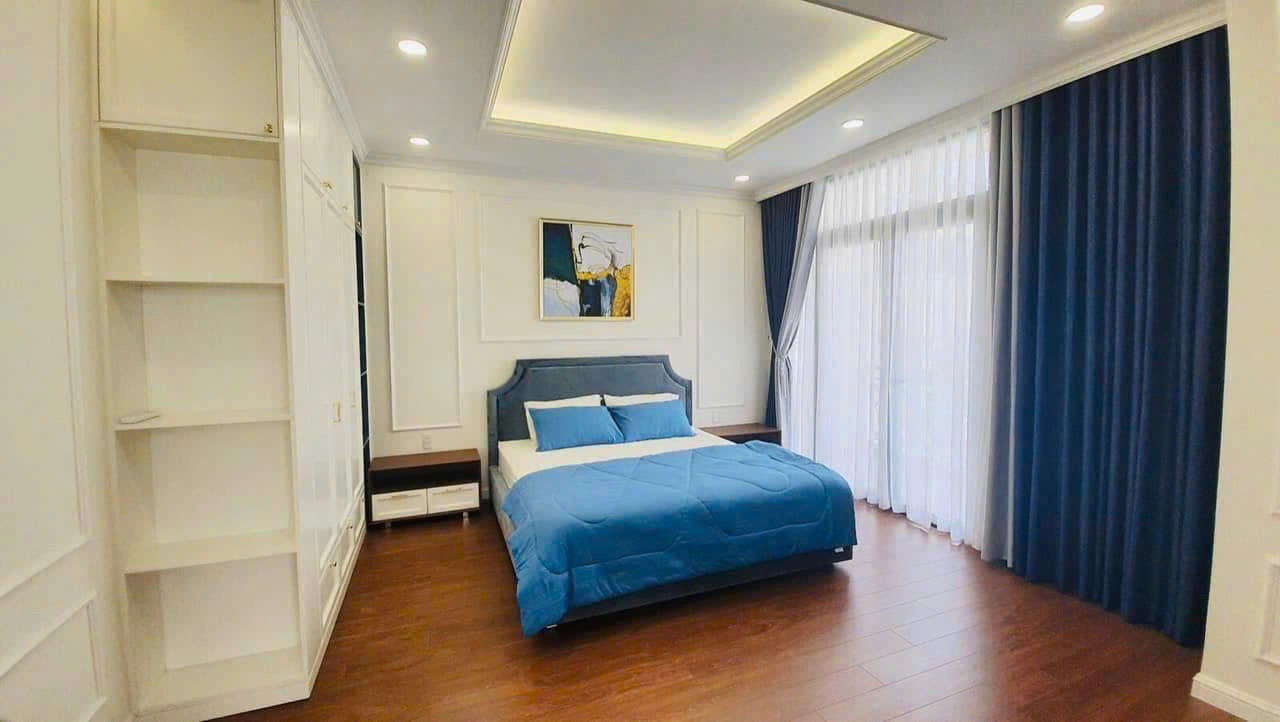 Cần bán Biệt thự Phường Phú Hữu, Quận 9, Diện tích 203m², Giá Thương lượng 7