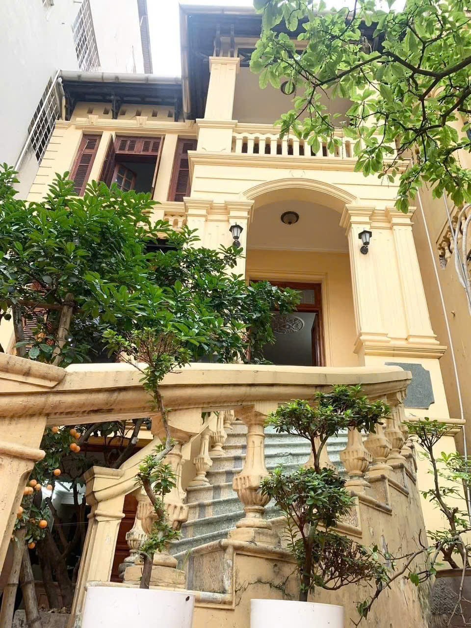 Cần bán Biệt thự đường Thái Thịnh, Phường Thịnh Quang, Diện tích 190m², Giá 35.2 Tỷ 2