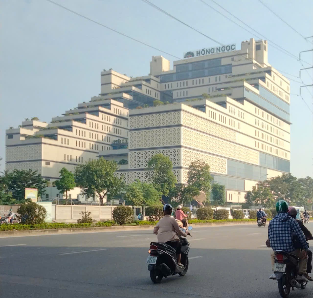 Đất PL Lê Quang Đạo 142m2-MT12.5m, vỉa hè KD, 2ôtô tránh, giá 41.tỷ 8 4