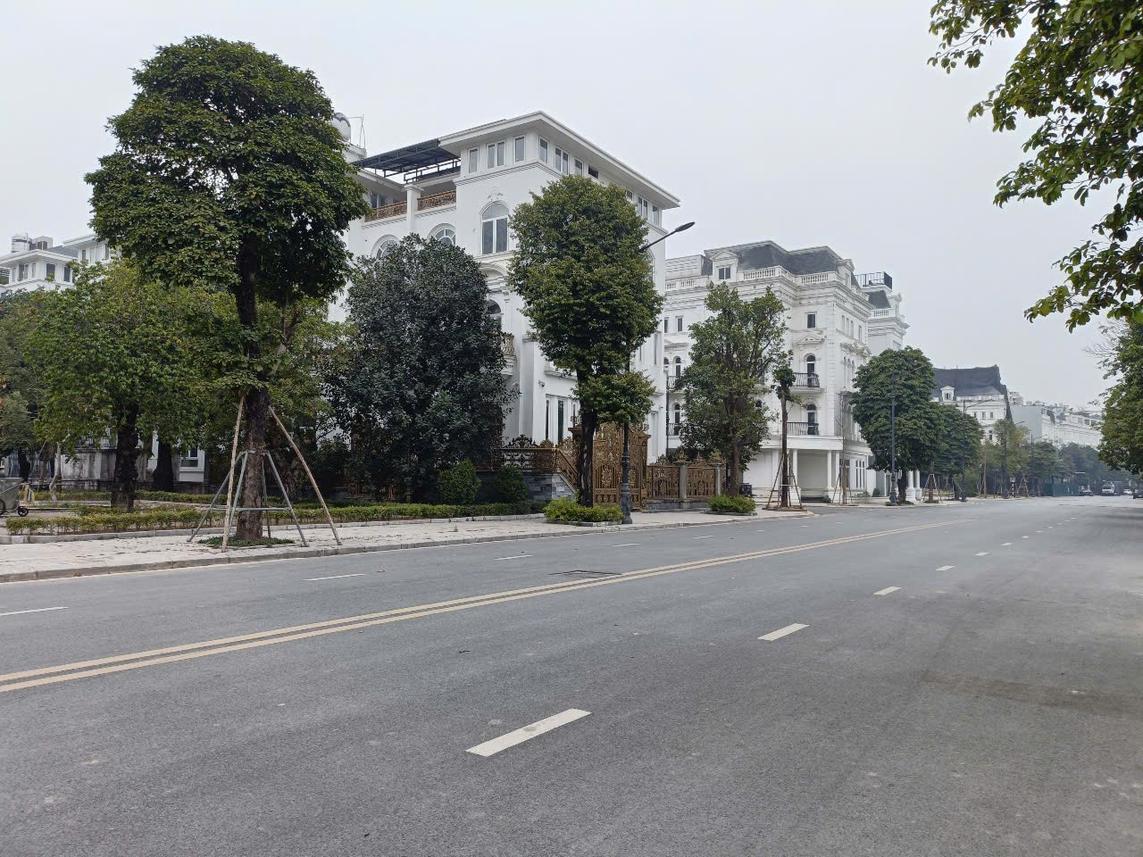 Cực Hiếm, Biệt thự Louis City 205m2- 5T có hầm, vị trí đẹp, giá 56.5 tỷ 2