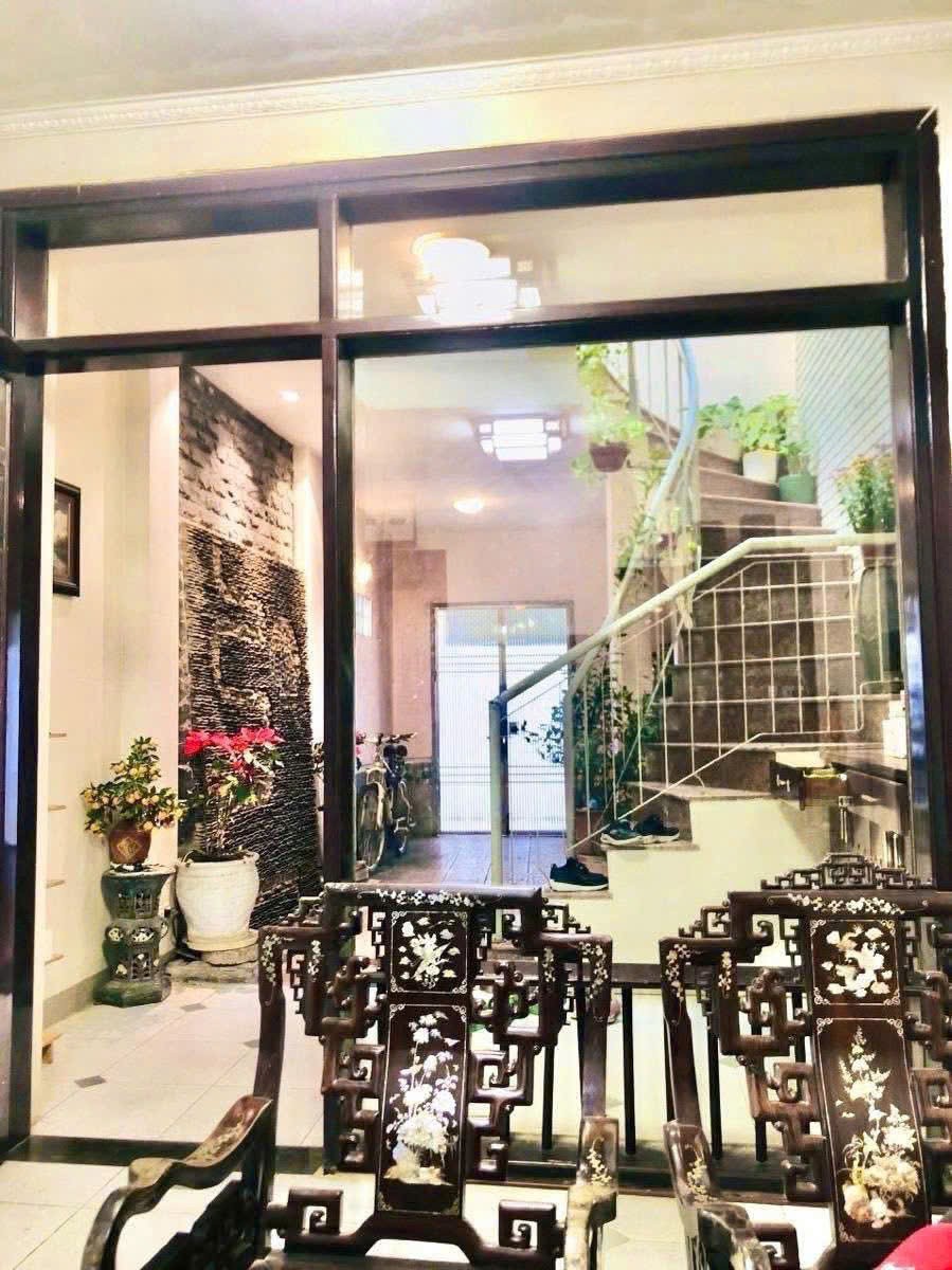 Chỉ 20 tỷ có ngay nhà 4 tầng Vương Thừa Vũ diện tích 81m ô tô vào nhà. 3
