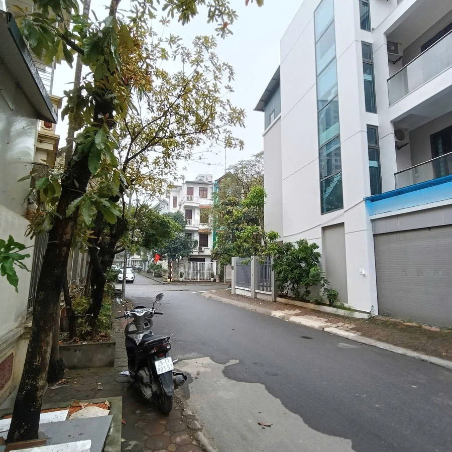 BÁN NHÀ LỀN KỀ La khê) Lê Trọng Tấn 51m2  4 tầng mặt tiền 4m 12.5 tỷ Hà Đông Hà Nội