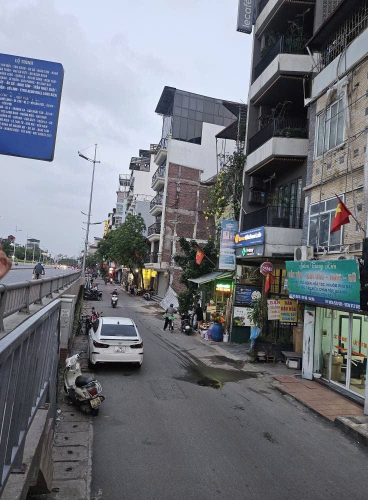 Cần bán Nhà mặt tiền đường Âu Cơ, Phường Nhật Tân, Diện tích 90m², Giá 36.5 Tỷ