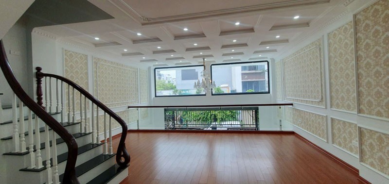 Cần bán 90m2 nhà 6 tầng, thang máy, thiết kế kinh doanh, gần phố Nông Vụ, Phúc Lợi. Đường rộng 13m 3