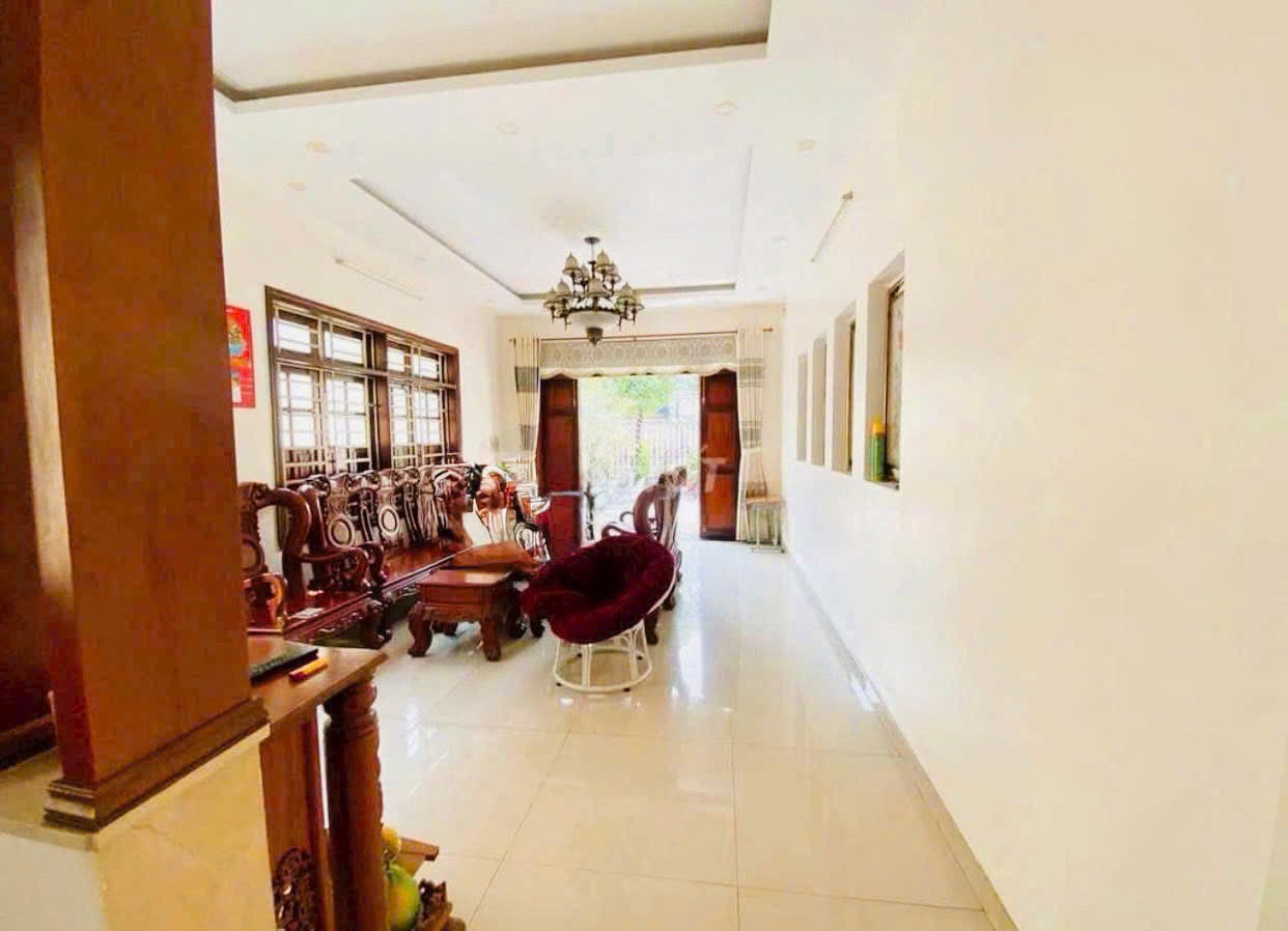 Cần bán Nhà mặt tiền Phường Phước Long B, Quận 9, Diện tích 340m², Giá 32.5 Tỷ 2