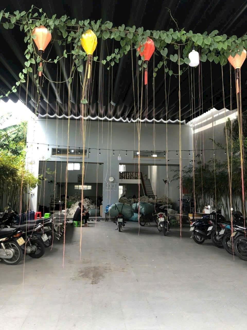 Nhà xưởng mặt tiền xã Xuân Thới Thượng, Hóc Môn dt 350m2 giá 13 tỷ 2