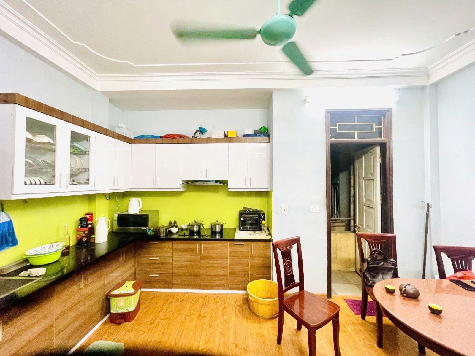 Bán nhà mặt ngõ kinh doanh 2 ô tô tránh Bùi Xương Trạch 115m giá 28 tỷ. 2