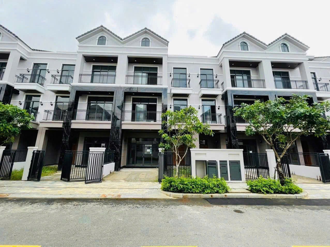 Cần bán Nhà mặt tiền Xã Bình Chánh, Bình Chánh, Diện tích 126m², Giá 25 Tỷ