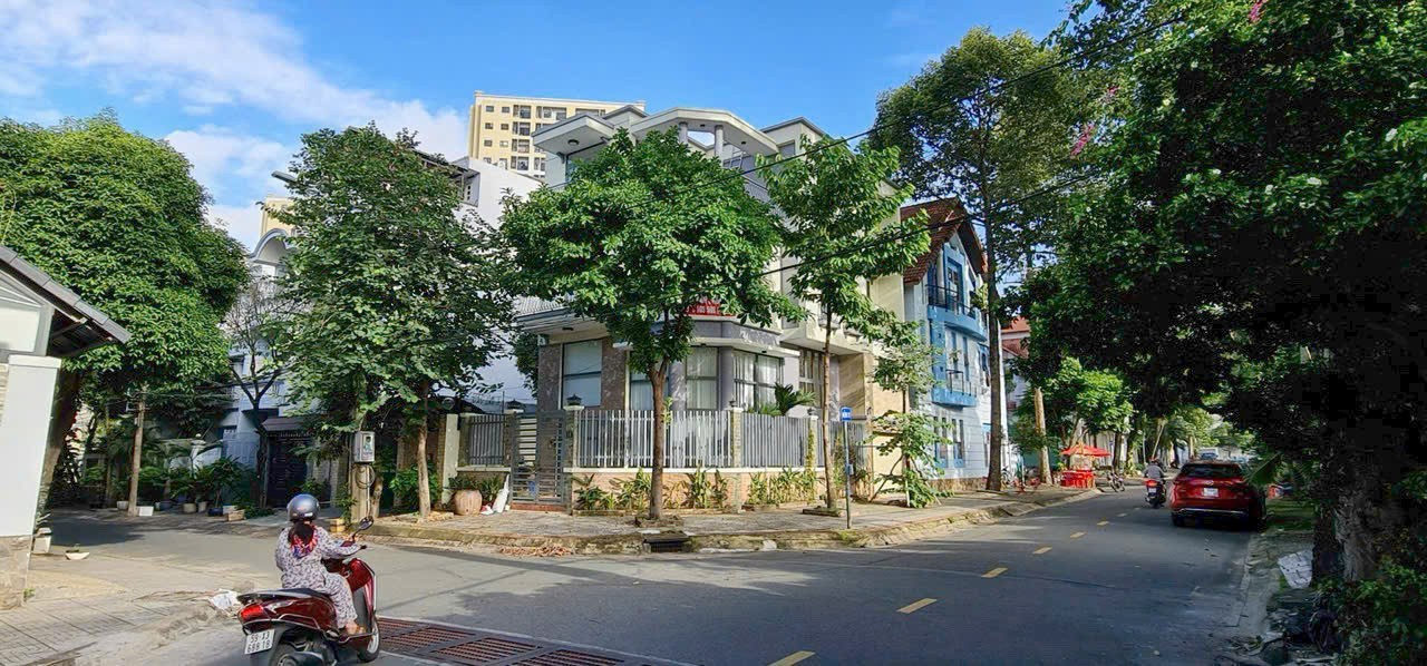 Cho thuê Nhà mặt tiền Phường Hiệp Phú, Quận 9, Diện tích 120m², Giá 35 Triệu/tháng