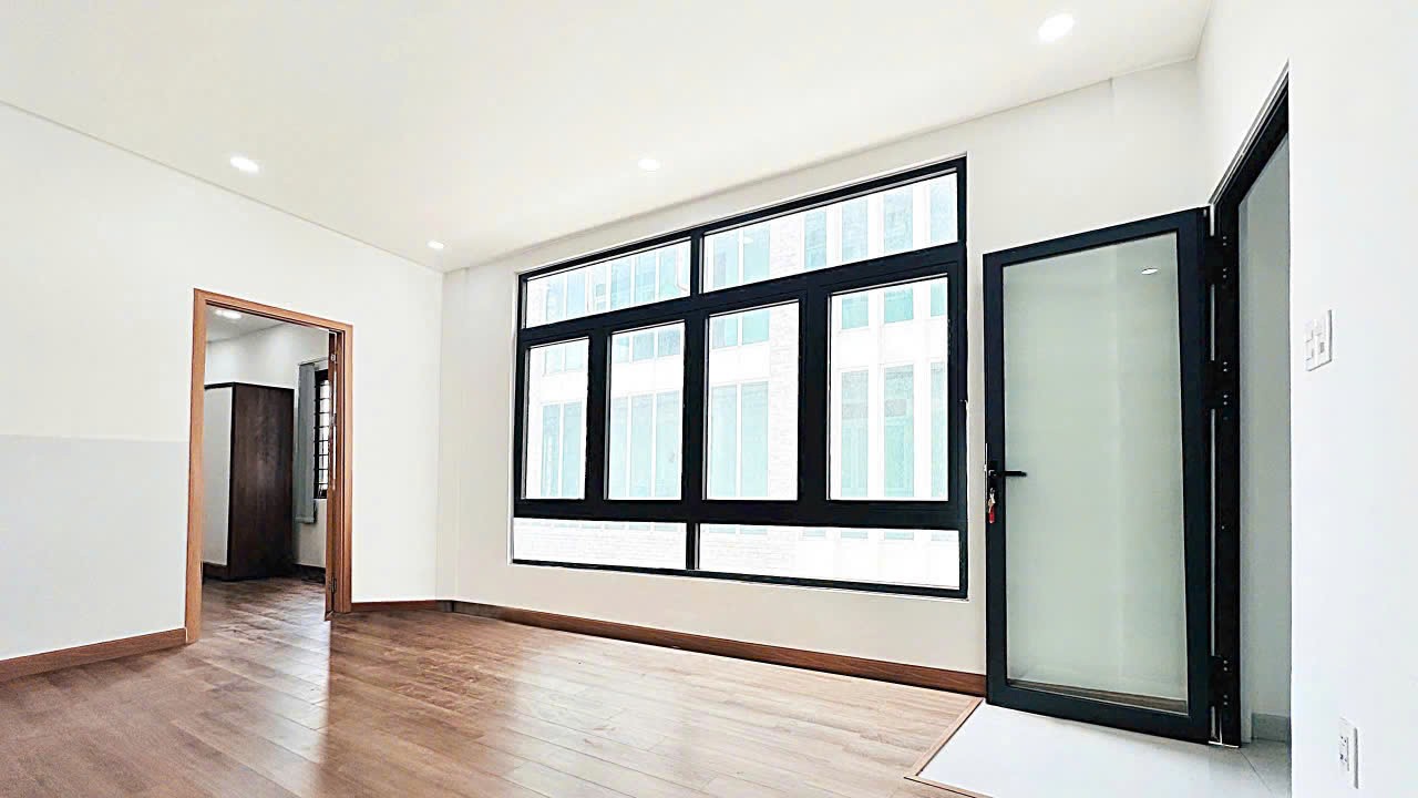 Cần bán Nhà mặt tiền Phường Phước Long B, Quận 9, Diện tích 150m², Giá 34 Tỷ 4