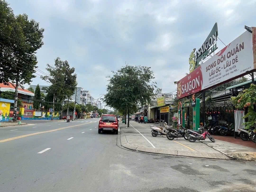 Cần bán Nhà mặt tiền Phường Hiệp Phú, Quận 9, Diện tích 300m², Giá 11.5 Tỷ 2