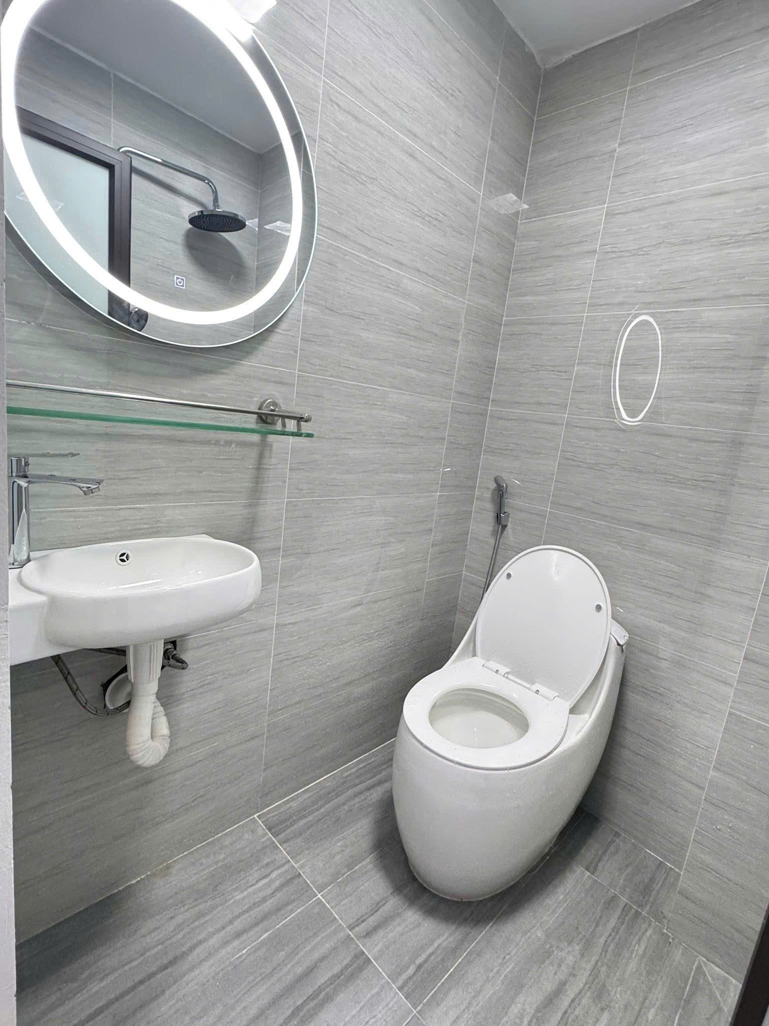 Bán nhà riêng Kim Giang 30m, 5 tầng chỉ việc mang vali về ở 5