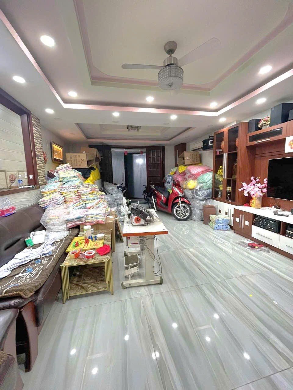 Bán nhà hẻm 8m Ni Sư Huỳnh Liên-ngang 5m-5PN-5 tầng-sổ vuông-nhà mới 2