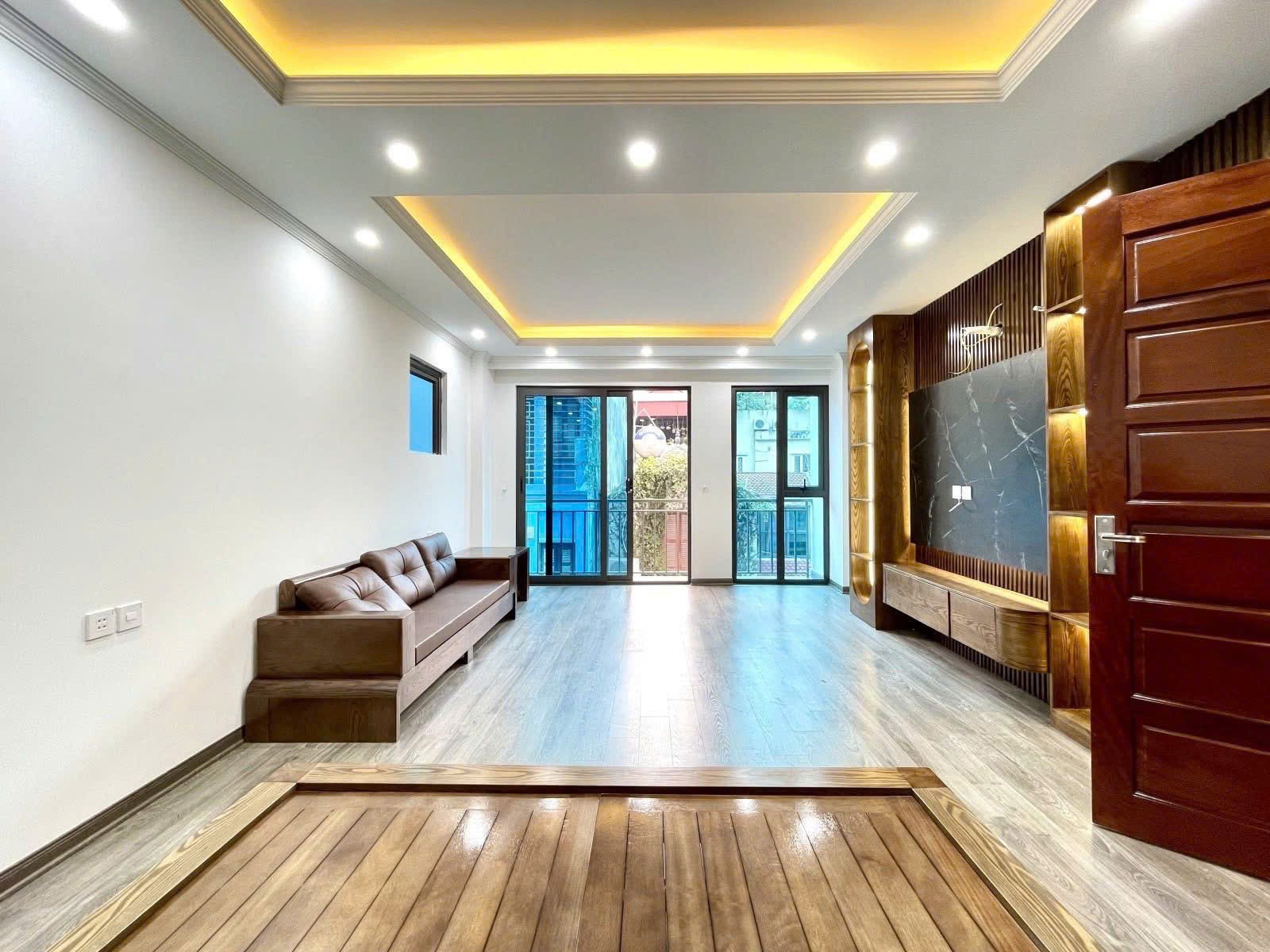 Chỉ 15 tỷ có nhà phân lô Vương Thừa Vũ 50m, 5T, ô tô vào nhà. 2